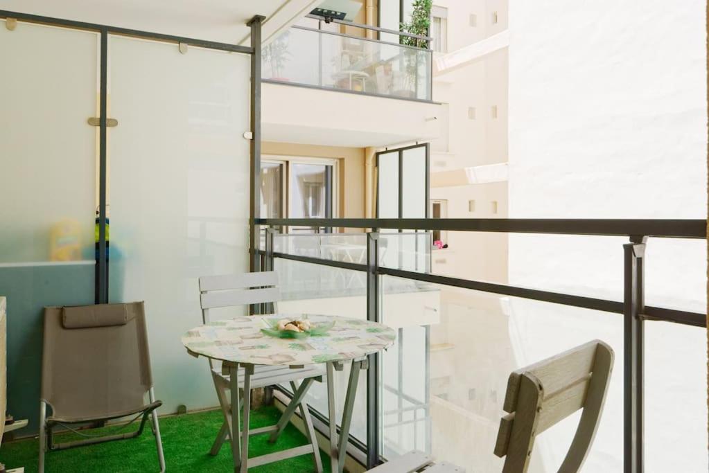 Super T2 Climatise Avec Balcon A Pied Plage Catalan Marseille Eksteriør billede