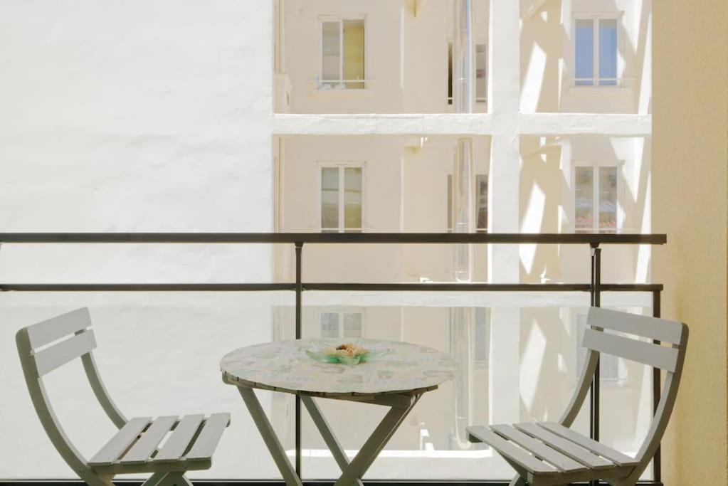 Super T2 Climatise Avec Balcon A Pied Plage Catalan Marseille Eksteriør billede